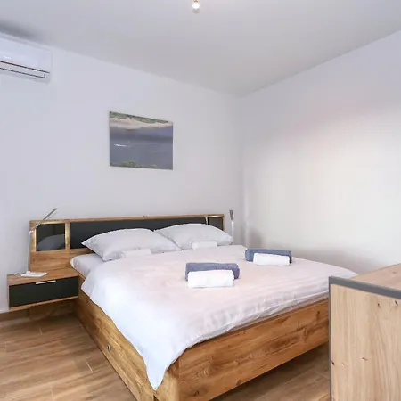 Tri Palme With Heated Pool Villa