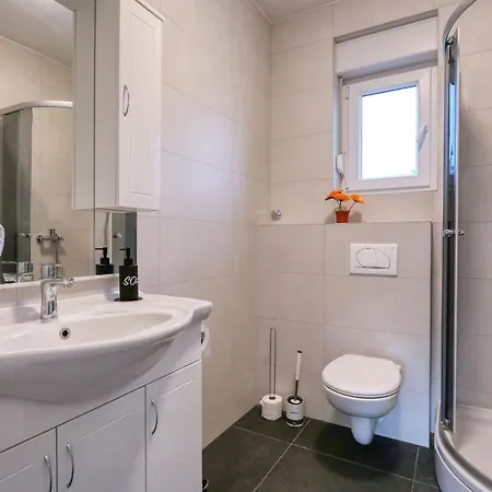 Tri Palme With Heated Pool