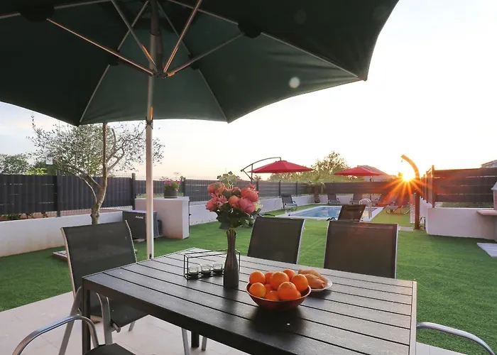 Tri Palme With Heated Pool