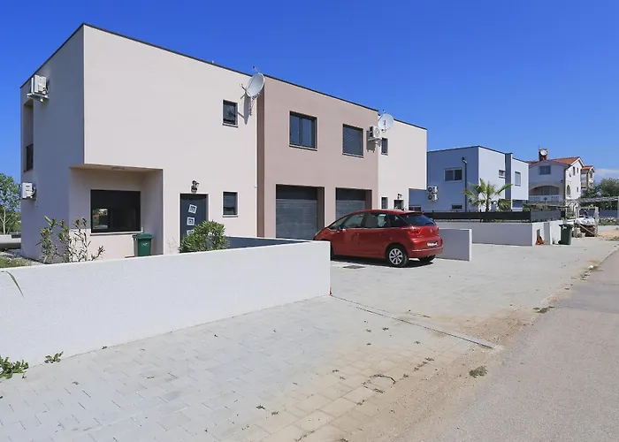 Tri Palme With Heated Pool *
