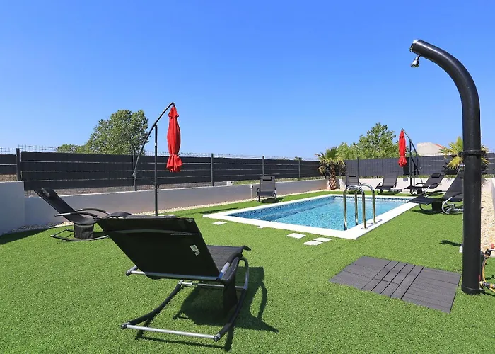 Villa Tri Palme With Heated Pool Vrsi