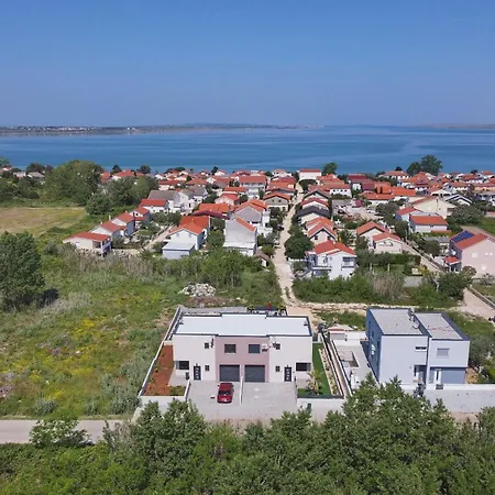 Villa Tri Palme With Heated Pool Vrsi