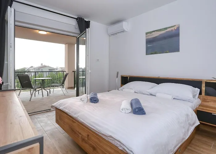 Tri Palme With Heated Pool